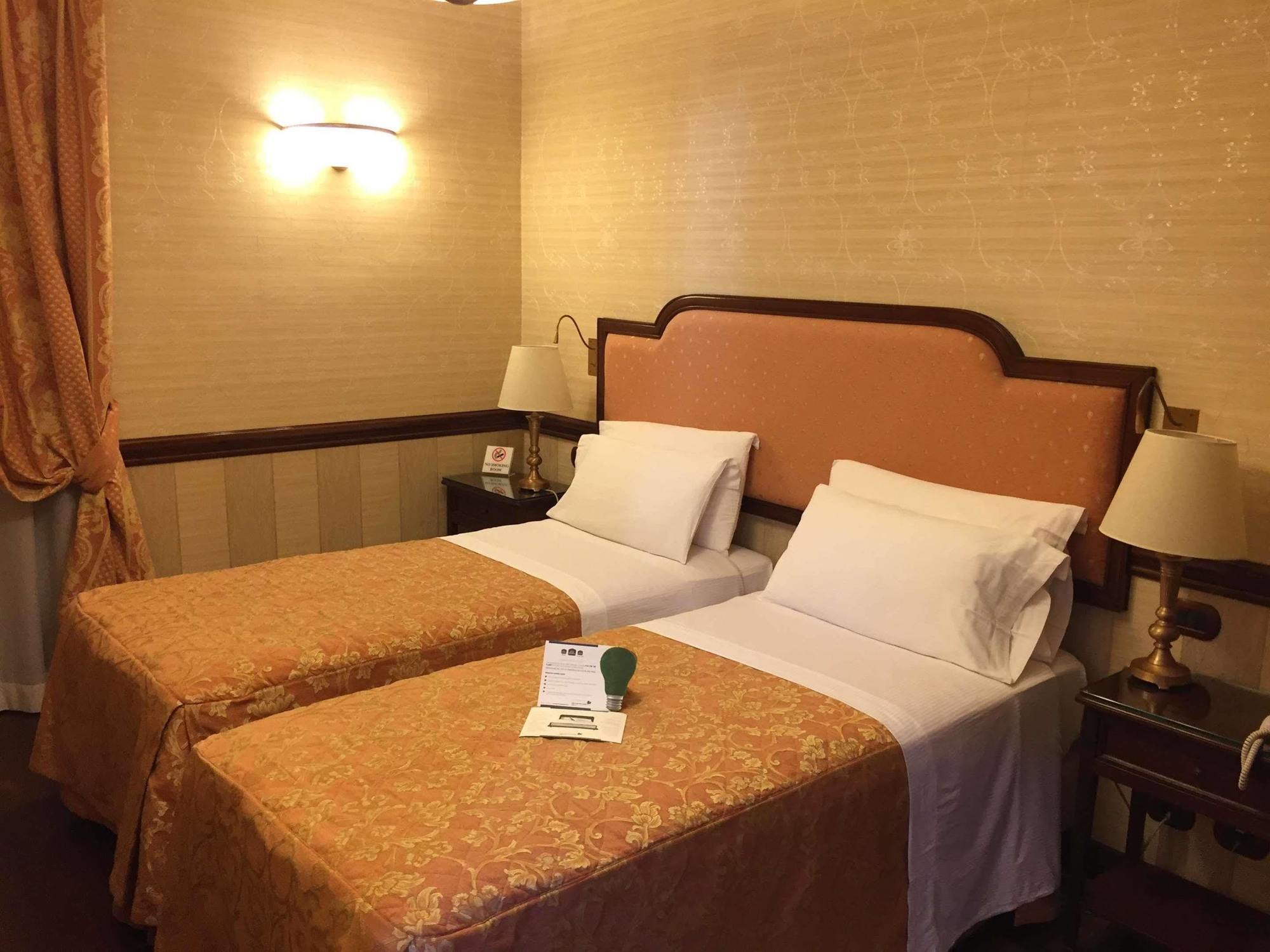 Phi Hotel Principe Cuneo Zewnętrze zdjęcie